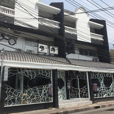 Rock Hotel Bangkok Exterior photo