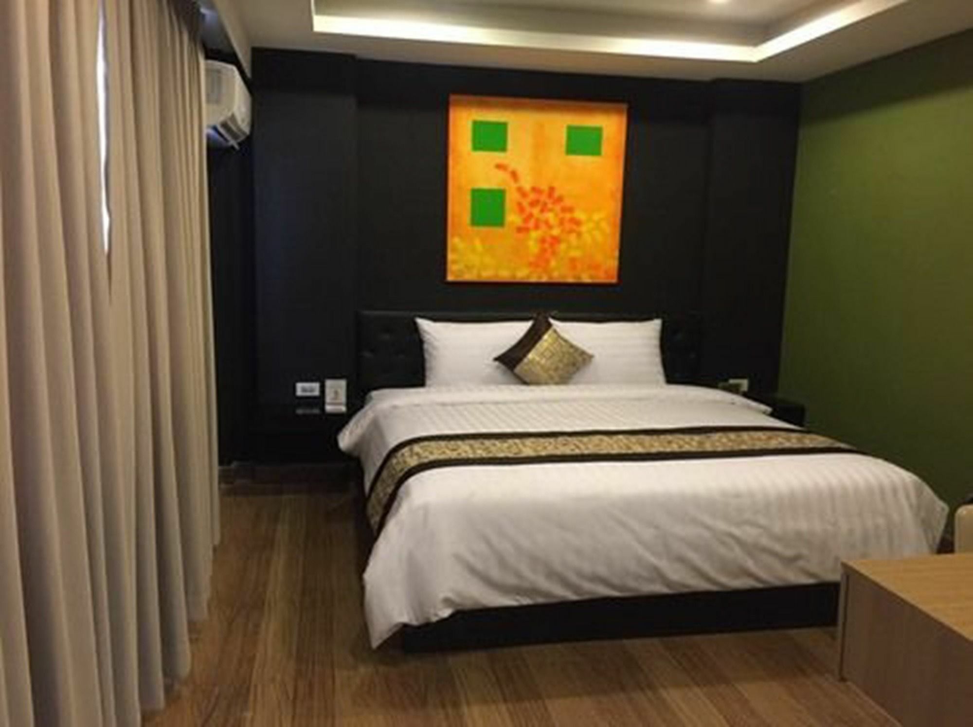 Rock Hotel Bangkok Exterior photo